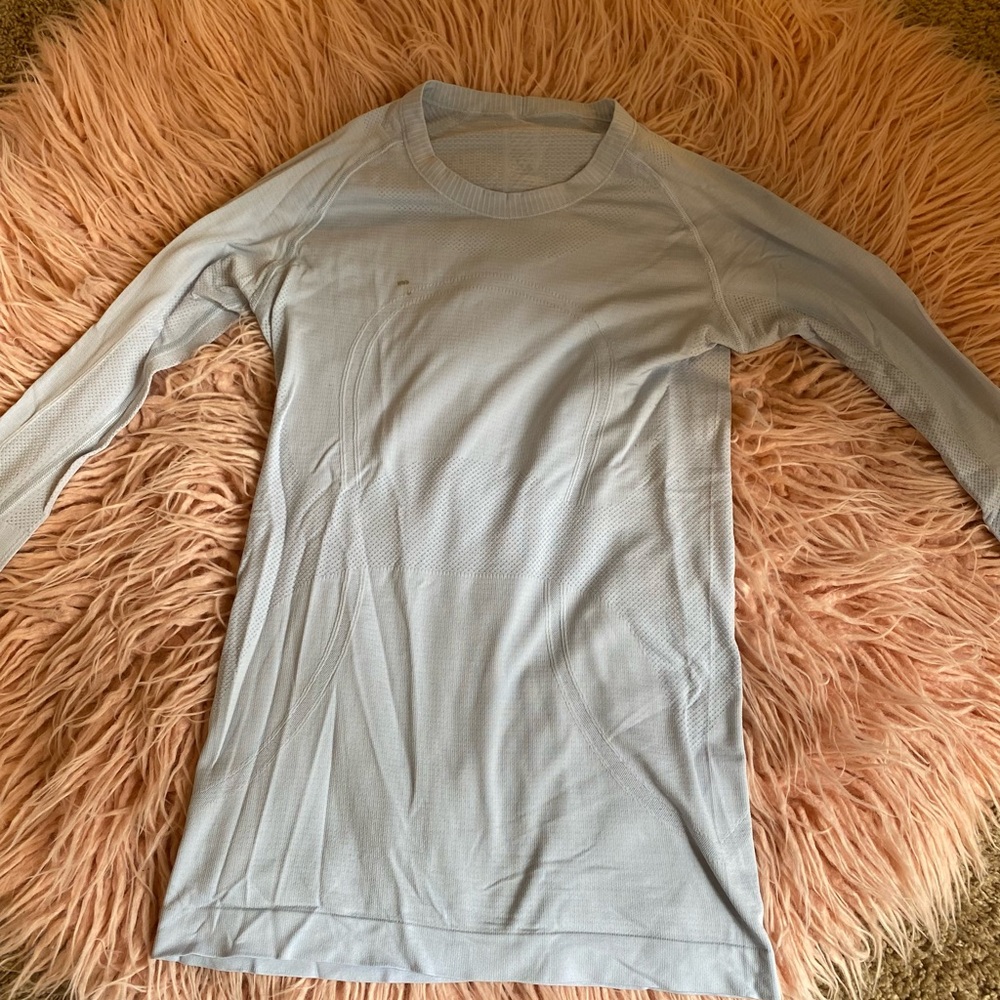 Lululemon swiftly tech 1.0 pale blue size 6
